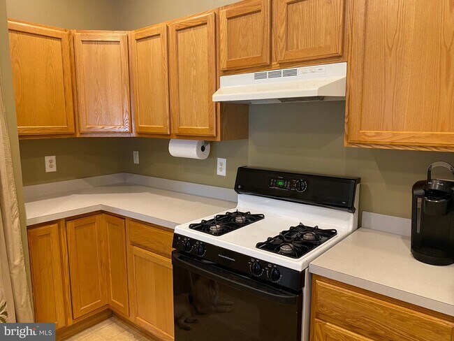 Building Photo - 2507 Amber Orchard Ct W