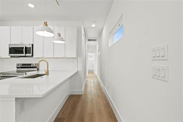 Building Photo - 2219 Hooper St