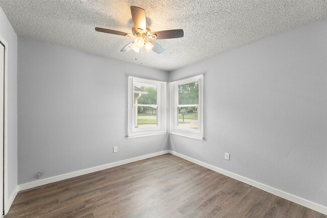 Building Photo - 1123 Rock Canyon Dr