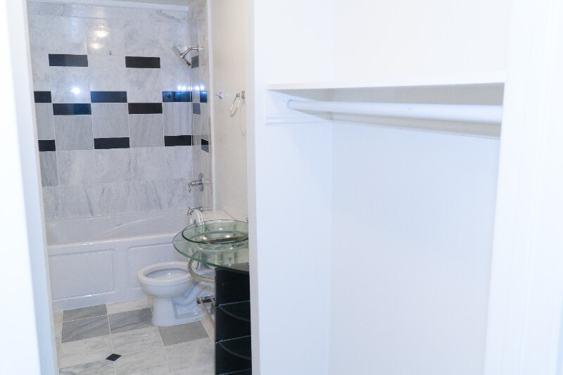 Building Photo - 1023 N Calvert St