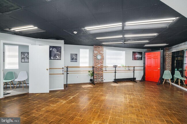 Building Photo - 1309 W Moyamensing Ave