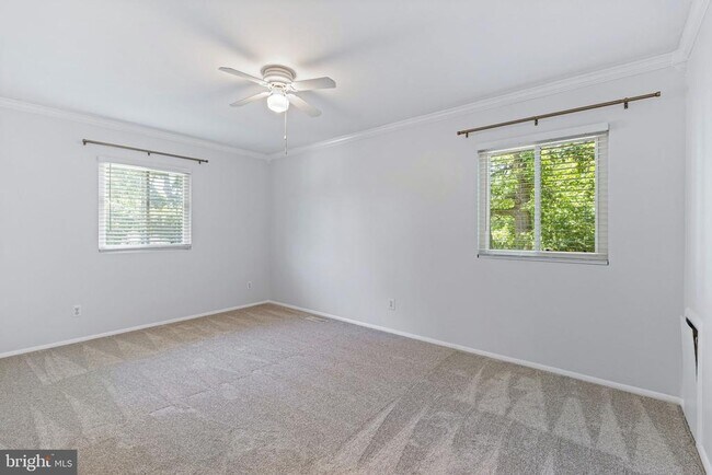 Building Photo - 6610 Bowie Dr