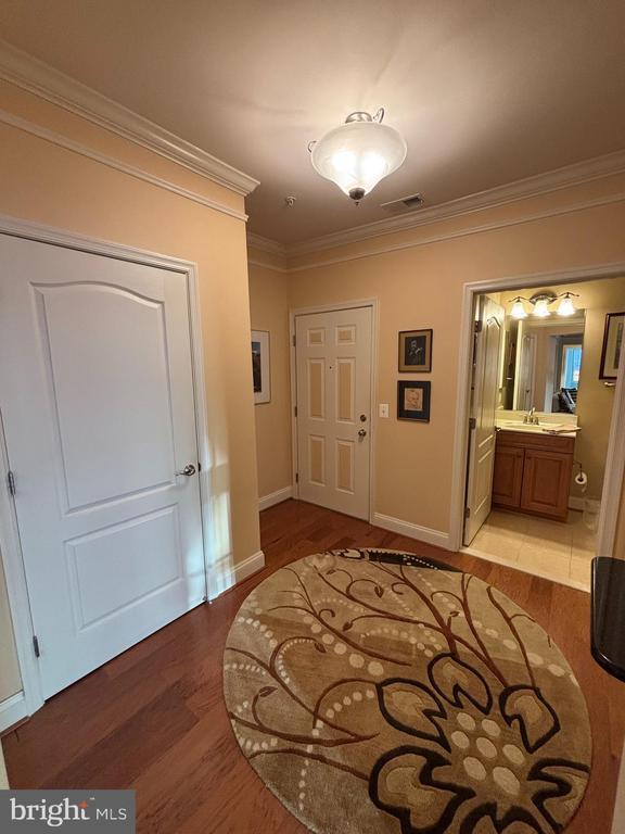 Primary Photo - 7300 Travertine Dr