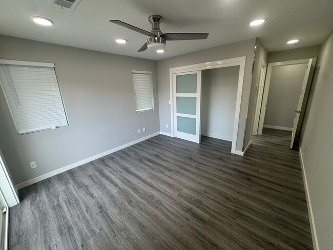 Building Photo - 1550 Murdell Ln