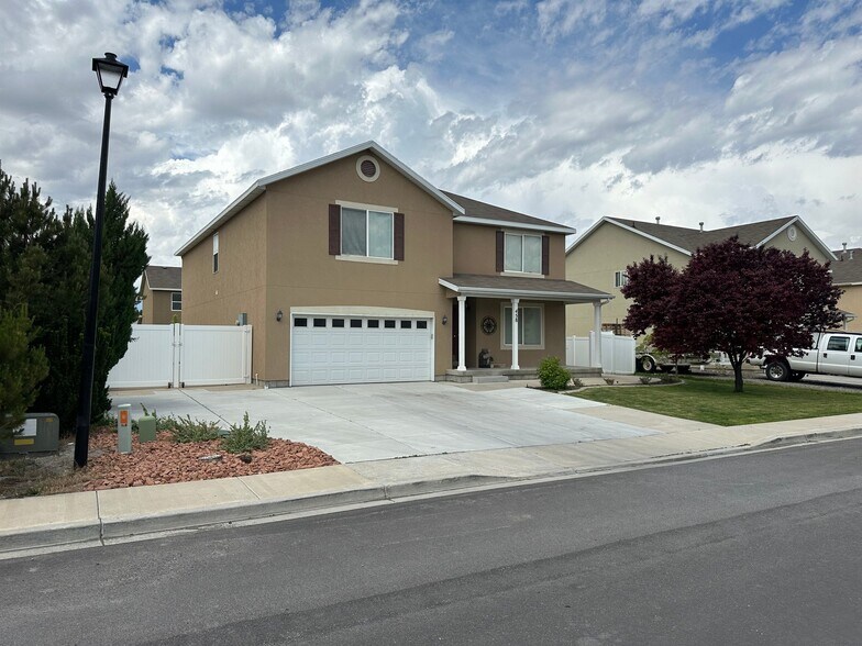 Building Photo - 458 S 2970 W