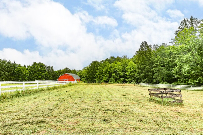 Building Photo - 6337 Louisianna Rd