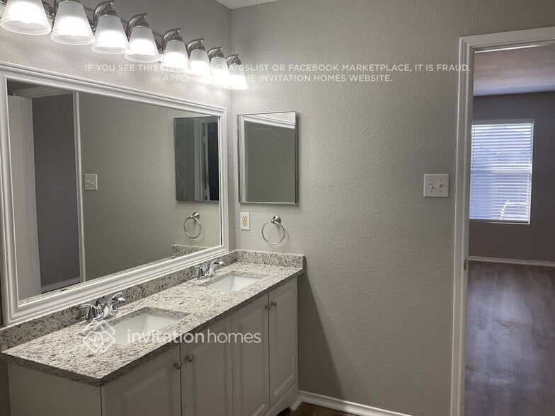 Building Photo - 3012 Cesareo Dr