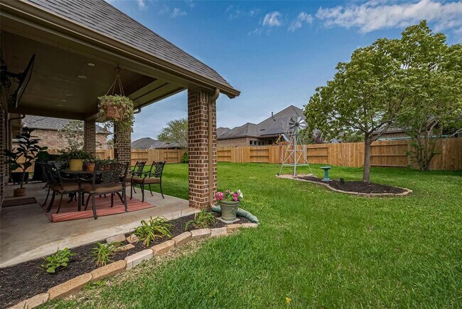 Building Photo - 2722 Park Oak Ct