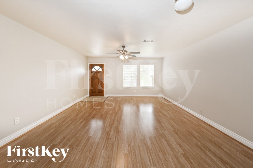 Building Photo - 22811 Precious Pl