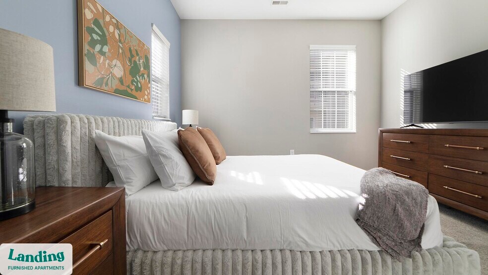 Building Photo - 41 E 9th Ave