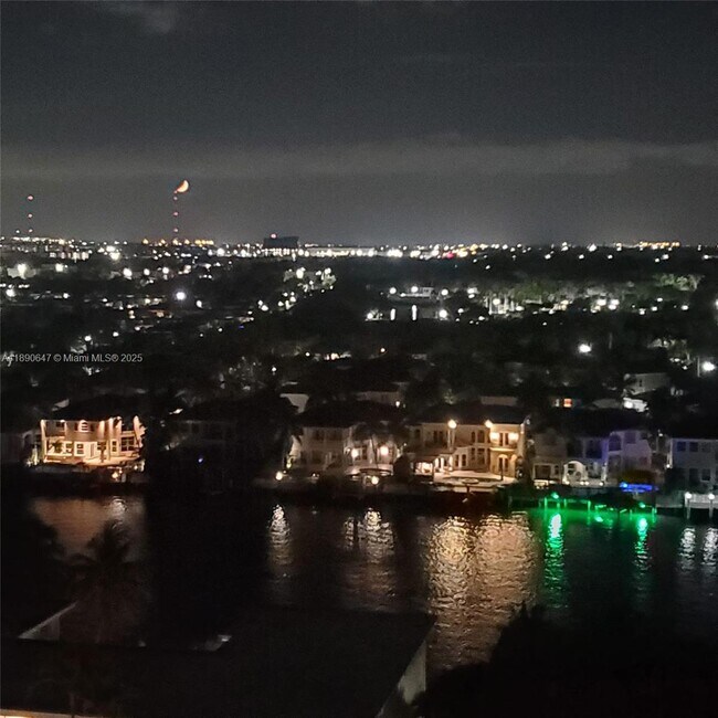 Building Photo - 2401 S Ocean Dr