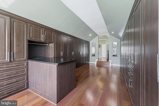 Building Photo - 22507 Bowens Wharf Pl