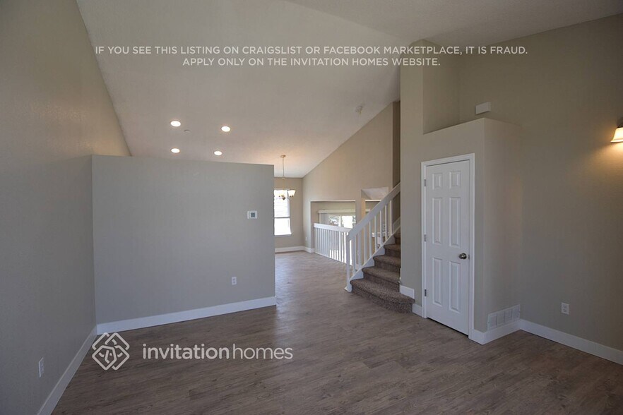 Building Photo - 1424 W 132nd Pl