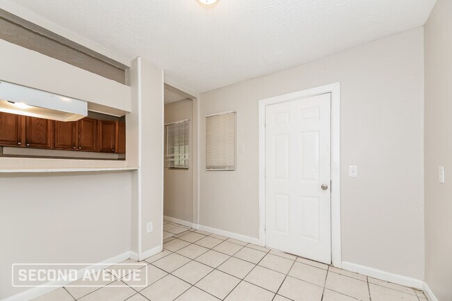 Building Photo - 4157 McMillan Cir