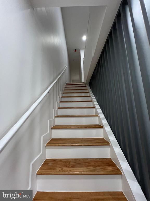 Building Photo - 2323 Guilford Ave