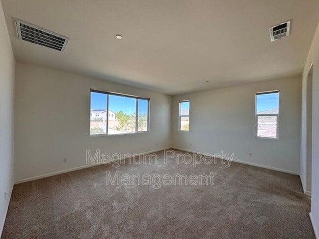 Building Photo - 31310 Reserve Dr