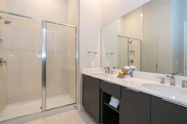 Building Photo - 7740 Sandy Ridge Dr