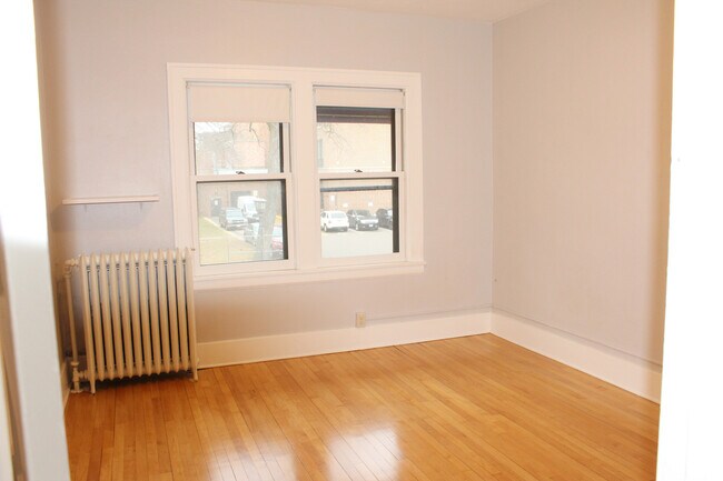 Building Photo - 1696 Grand Ave
