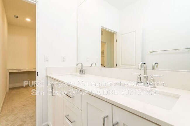 Building Photo - 316 Beaker Rd