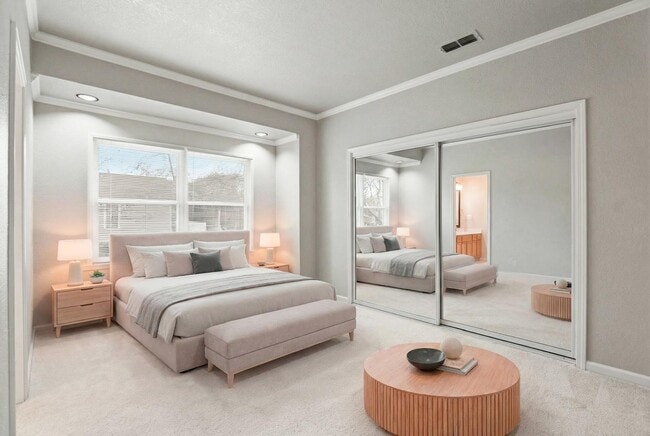 Building Photo - 2330 I St