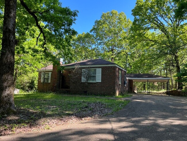 Building Photo - 148 Hwy 30 E