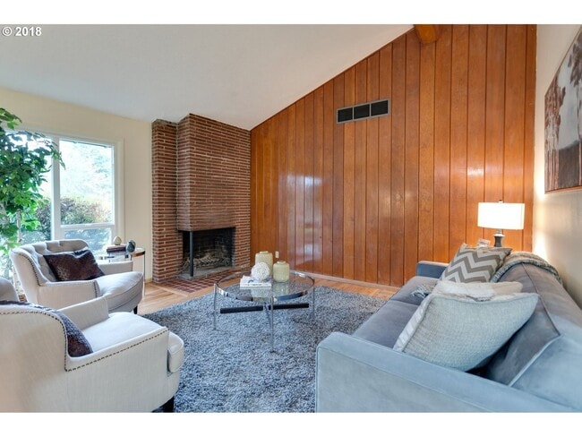 Building Photo - Cedar Hills Home on Large Lot with Fenced Backyard!!!