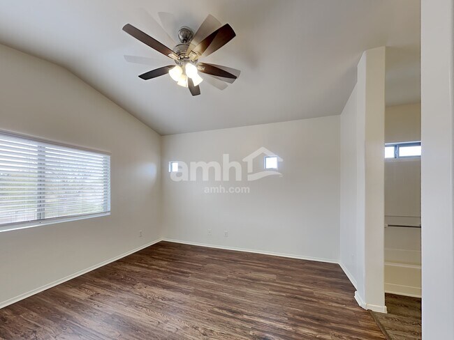 Building Photo - 16864 W Tasha Dr