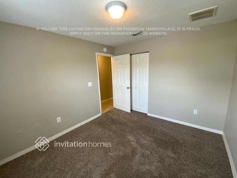 Building Photo - 4819 Balsam Dr