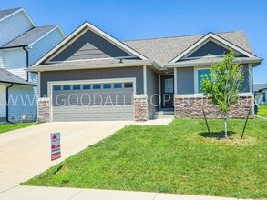 Building Photo - 18203 Alpine Dr