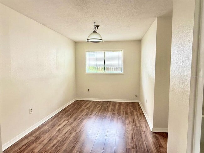Building Photo - 1614 Jessamine Ave