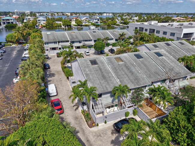 Building Photo - 3543 S Ocean Blvd