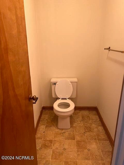 Building Photo - 3256 Landmark St