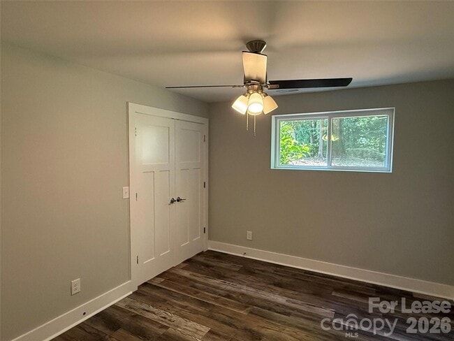 Building Photo - 200 Sherwood Dr