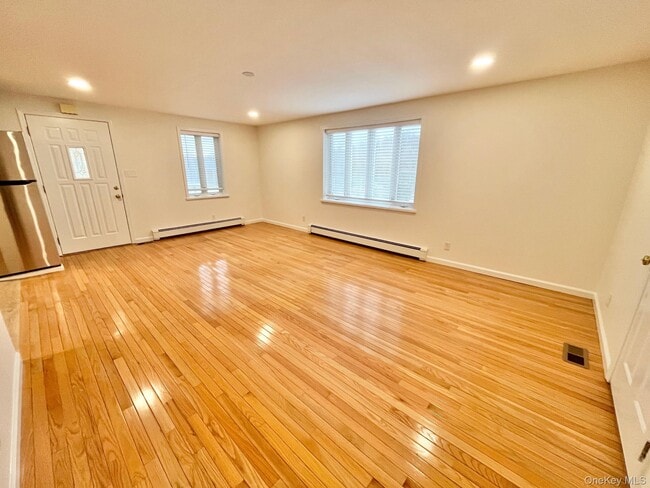 Building Photo - 103 Bennett Ave