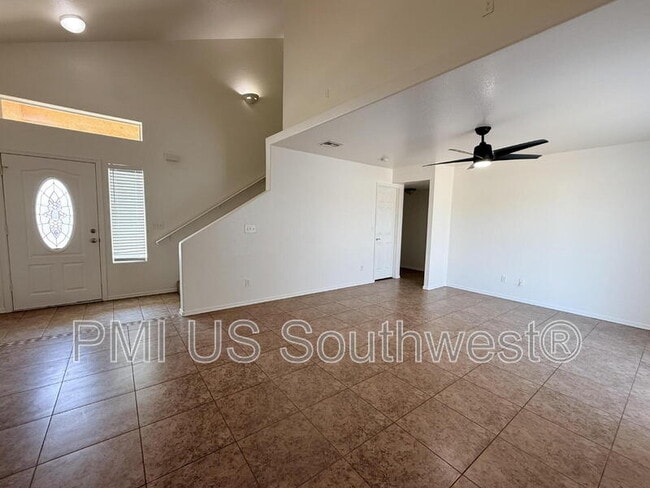 Building Photo - 2468 Pso Cisne