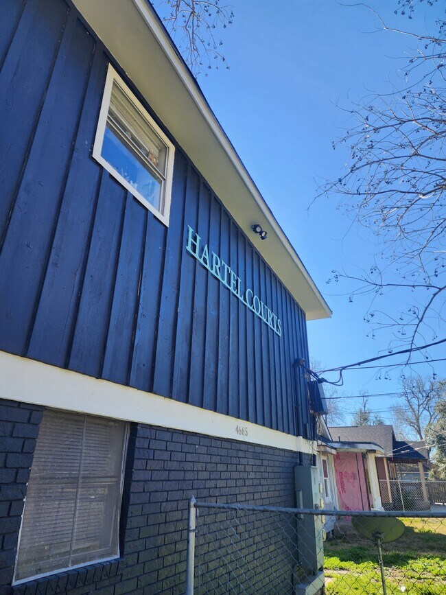 Building Photo - 4665 Hartel