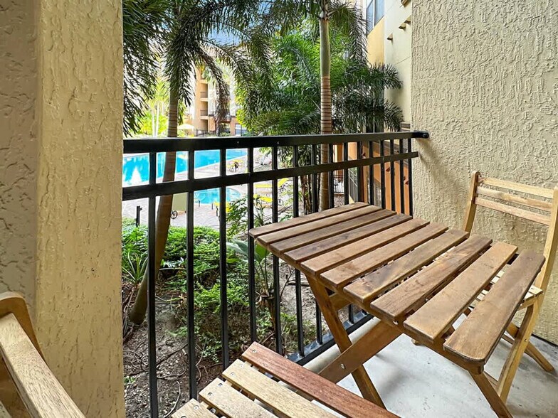 Building Photo - 2021 N Lemans Blvd