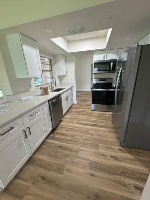 Building Photo - 7406 Pacific Ave