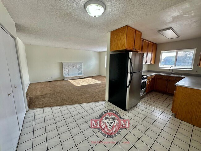 Building Photo - 2332 W 6200 S