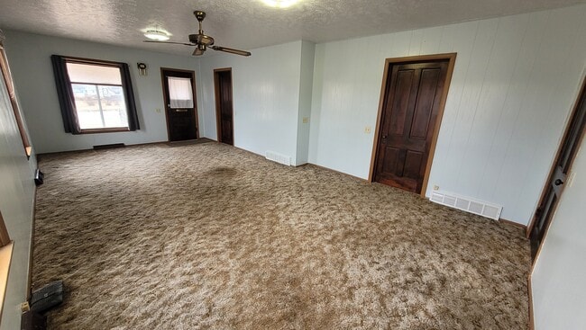 Building Photo - 409