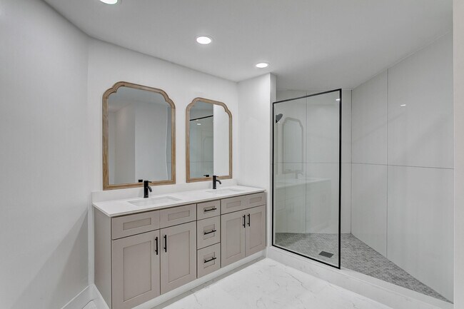 Building Photo - 205 Sea Oats Dr