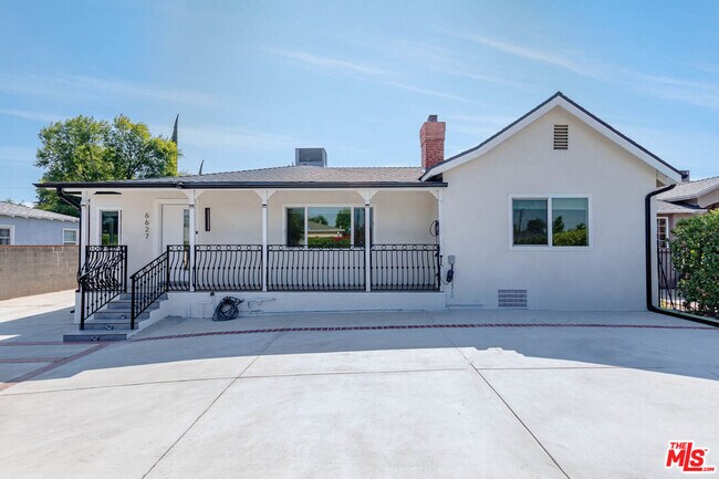 Primary Photo - 6627 Ranchito Ave