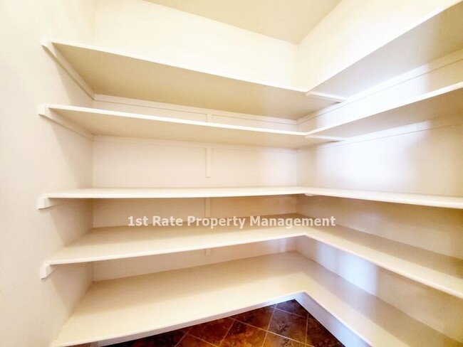 Building Photo - 11550 W Tahiti St