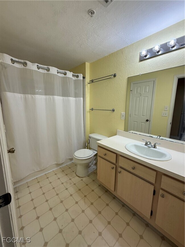 Building Photo - 23680 Walden Center Dr