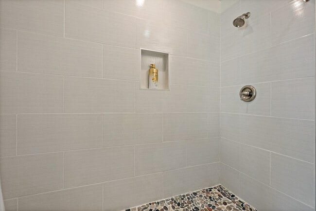 Building Photo - 3303 Water St NW