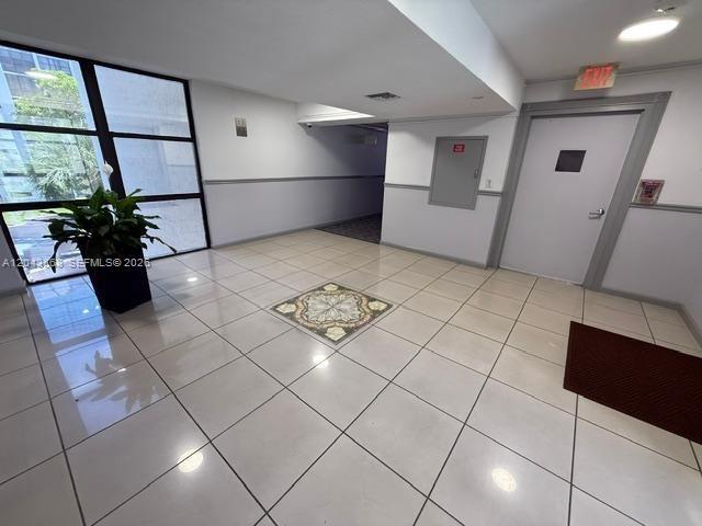 Building Photo - 16919 N Bay Rd