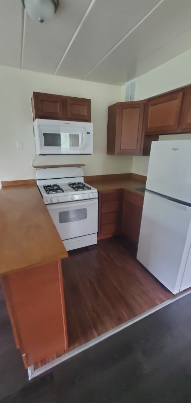 Building Photo - 2560 Harrison Ave