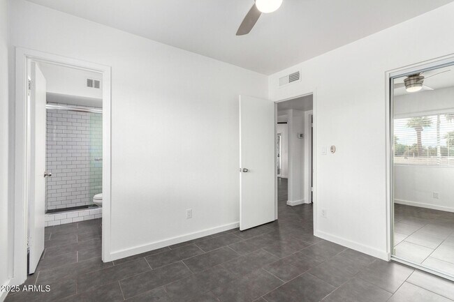 Building Photo - 749 E Montebello Ave