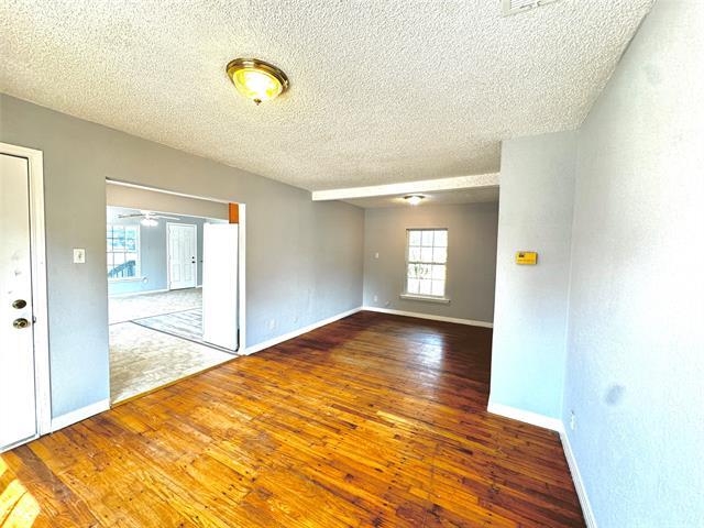 Building Photo - 1415 Abelia St