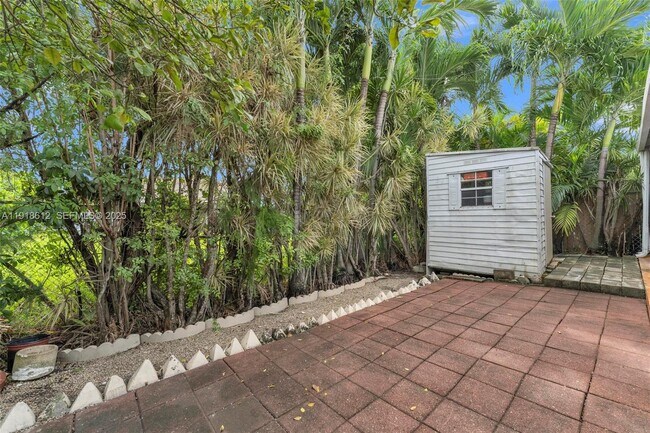 Building Photo - 2401 SW 102nd Ave